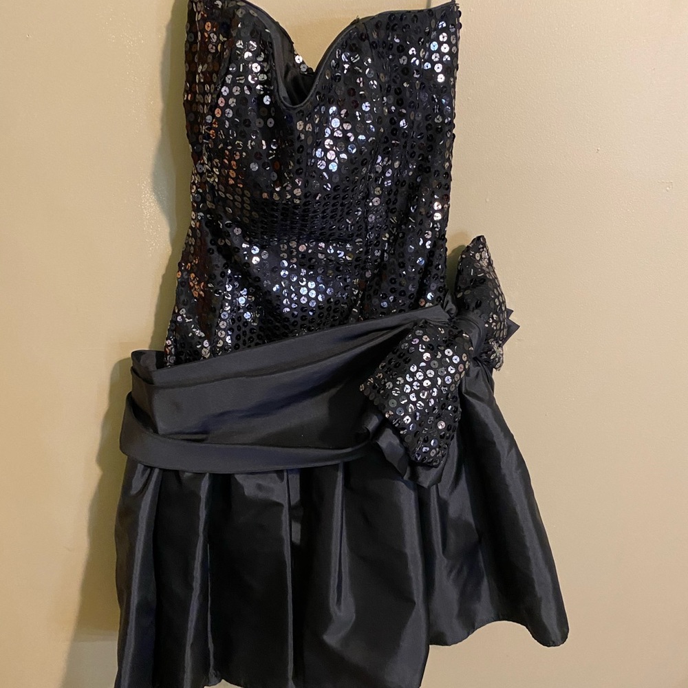 Black 80’s sequin party dress